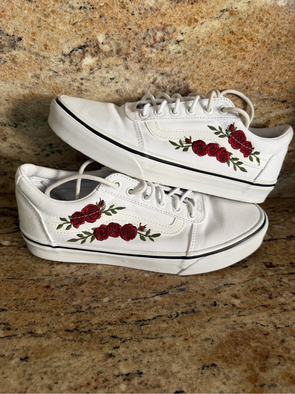 Vans Canvas Low-Top Sneakers with Red Roses Embroidery